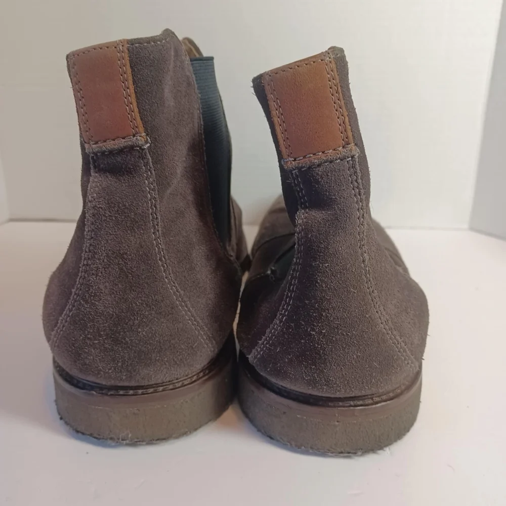 Johnston & Murphy step suede offer